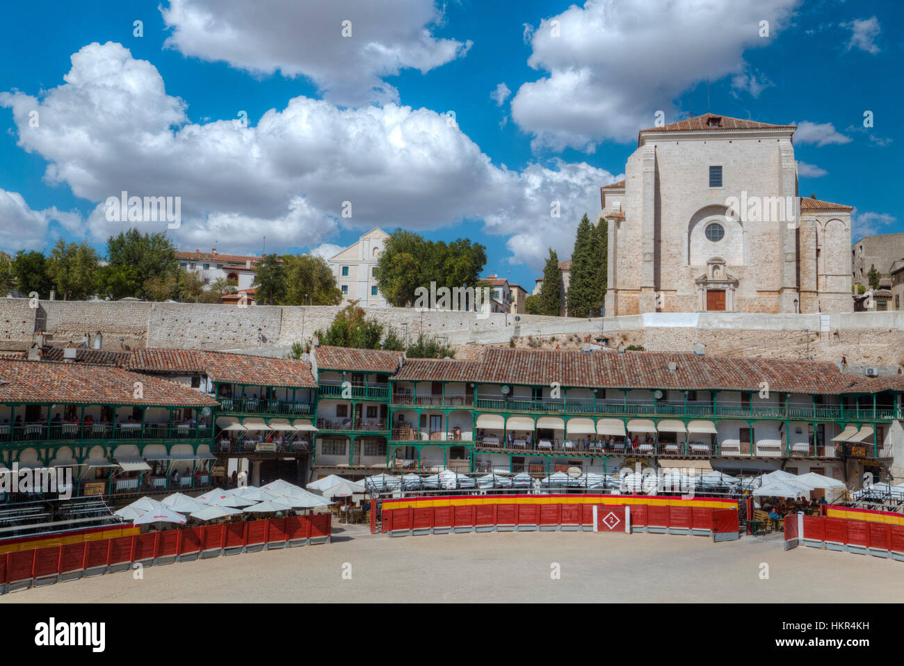 Plaza Mayor mit umgebauten Stierkampfarena, Chinchon, Spanien Stockfoto