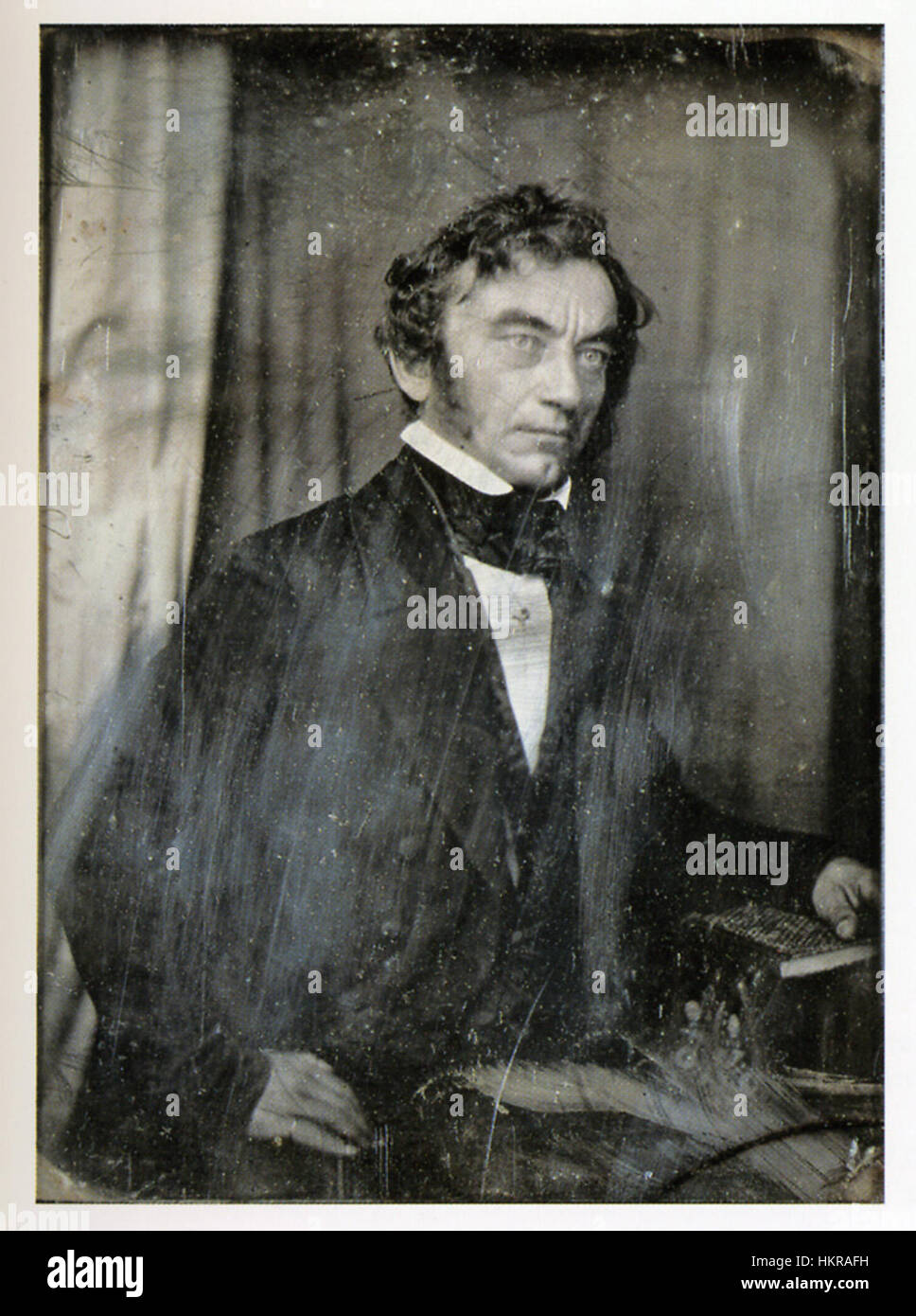 Das von einem unbekannten Künstler geschaffene Porträt Carl Gottlieb Fuchs geht auf das Jahr 1848 zurück und repräsentiert das einflussreiche Mitglied der Deutschen Nationalversammlung. Fuchs war eine Schlüsselfigur während der Revolutionsperiode in Deutschland, und dieses Kunstwerk fängt sein Gleichnis mit historischer Genauigkeit ein und stellt einen Schlüsselmoment der deutschen politischen Geschichte dar. Stockfoto