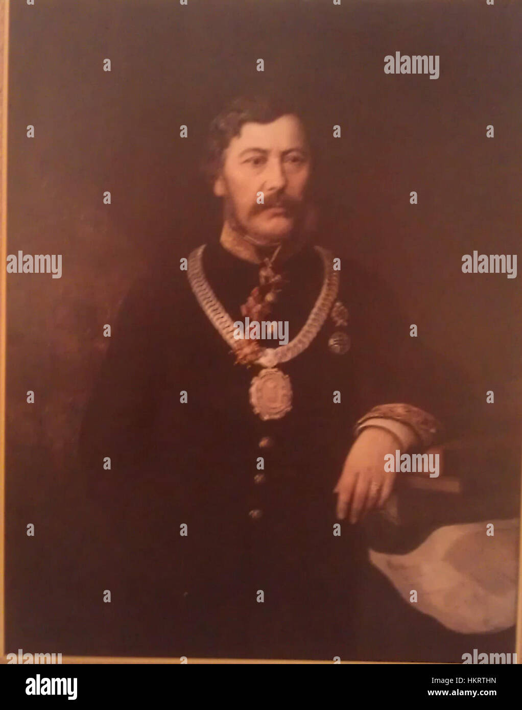 Z.M. Cybulskis Kunstwerk zeigt eine Mischung aus historischen und zeitgenössischen Einflüssen, mit detaillierten Linienarbeiten und einer komplizierten Komposition, die seinen unverwechselbaren künstlerischen Stil und narrativen Ansatz unterstreicht. Stockfoto