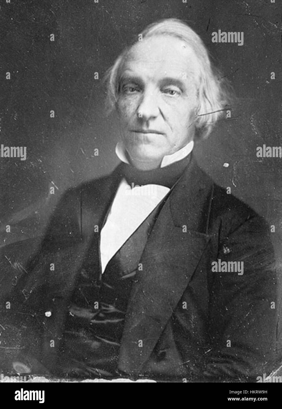 Dieses Porträt von Daniel Dickinson, aufgenommen in den 1840er Jahren vom Fotografen John Plumbe, fängt den prominenten amerikanischen Politiker und Anwalt der damaligen Zeit ein. Die Daguerreotypie bietet einen seltenen Einblick in die politische Landschaft Mitte des 19. Jahrhunderts. Stockfoto