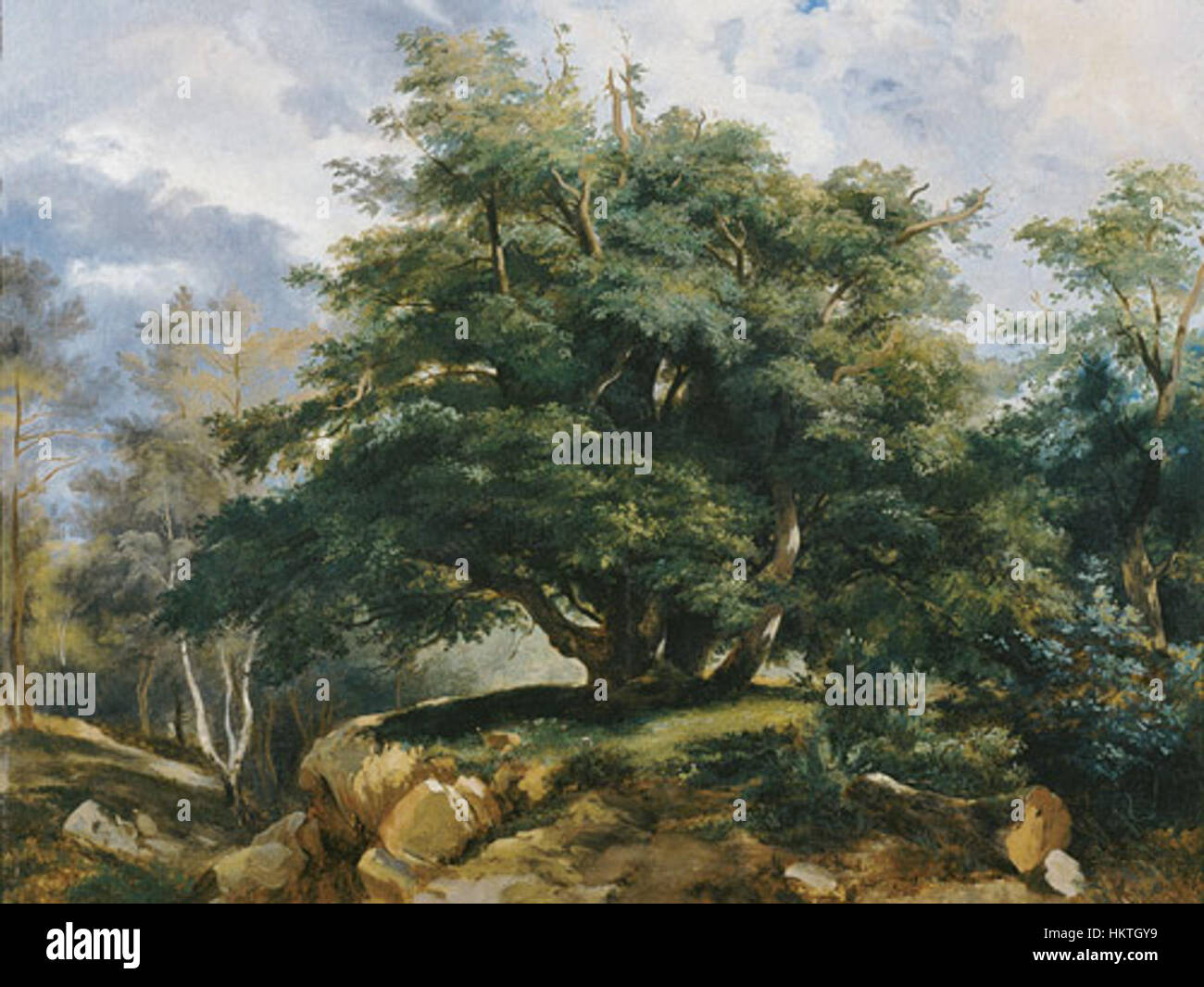 Dieses Kunstwerk zeigt den Wald von Fontainebleau, der für seine historische Bedeutung in Frankreich bekannt ist. Das Gemälde fängt die natürliche Schönheit des Waldes ein, der oft mit königlichen Jagdgründen in Verbindung gebracht wird, und zeigt gleichzeitig den geschickten Umgang des Künstlers mit Licht und Schatten. Stockfoto