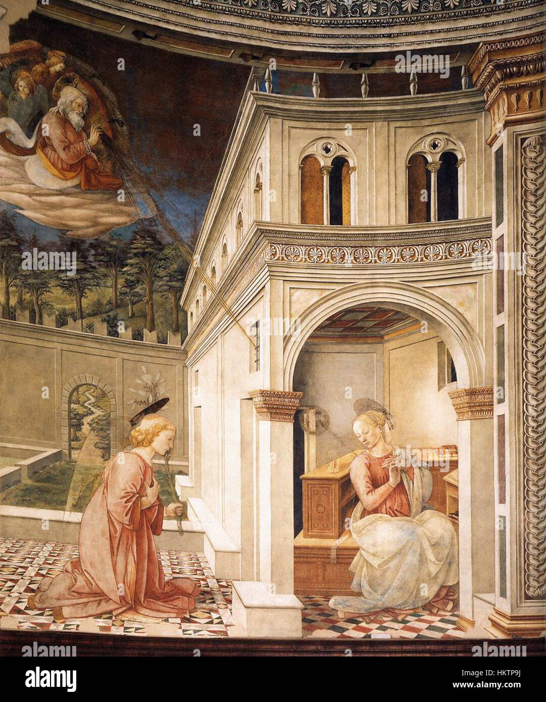 FRA Filippo Lippis „Verkündigung“ stellt die biblische Szene des Engels Gabriel dar, der der Jungfrau Maria ankündigt, dass sie den Sohn Gottes empfangen wird. Dieses ikonische Renaissance-Gemälde fängt die zarten Emotionen und göttlichen Botschaften ein und verwendet sanfte Farben und anmutige Figuren, um den heiligen Moment zu betonen. Lippis Fähigkeit, religiöse Subjekte mit humanistischen Qualitäten zu repräsentieren, zeigt sich in diesem Meisterwerk. Stockfoto