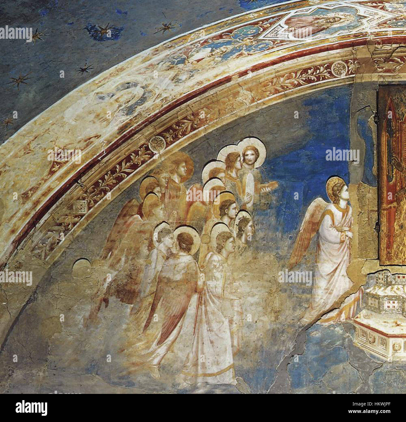 Dieses Detail aus Giotto di Bondones „Gott schickt Gabriel zur Jungfrau“ zeigt den Moment, in dem der Erzengel Gabriel Maria ankündigt, dass sie den Sohn Gottes empfangen wird. Giottos Einsatz von Emotionen und Realismus war revolutionär in der Kunst der frühen Renaissance. Stockfoto