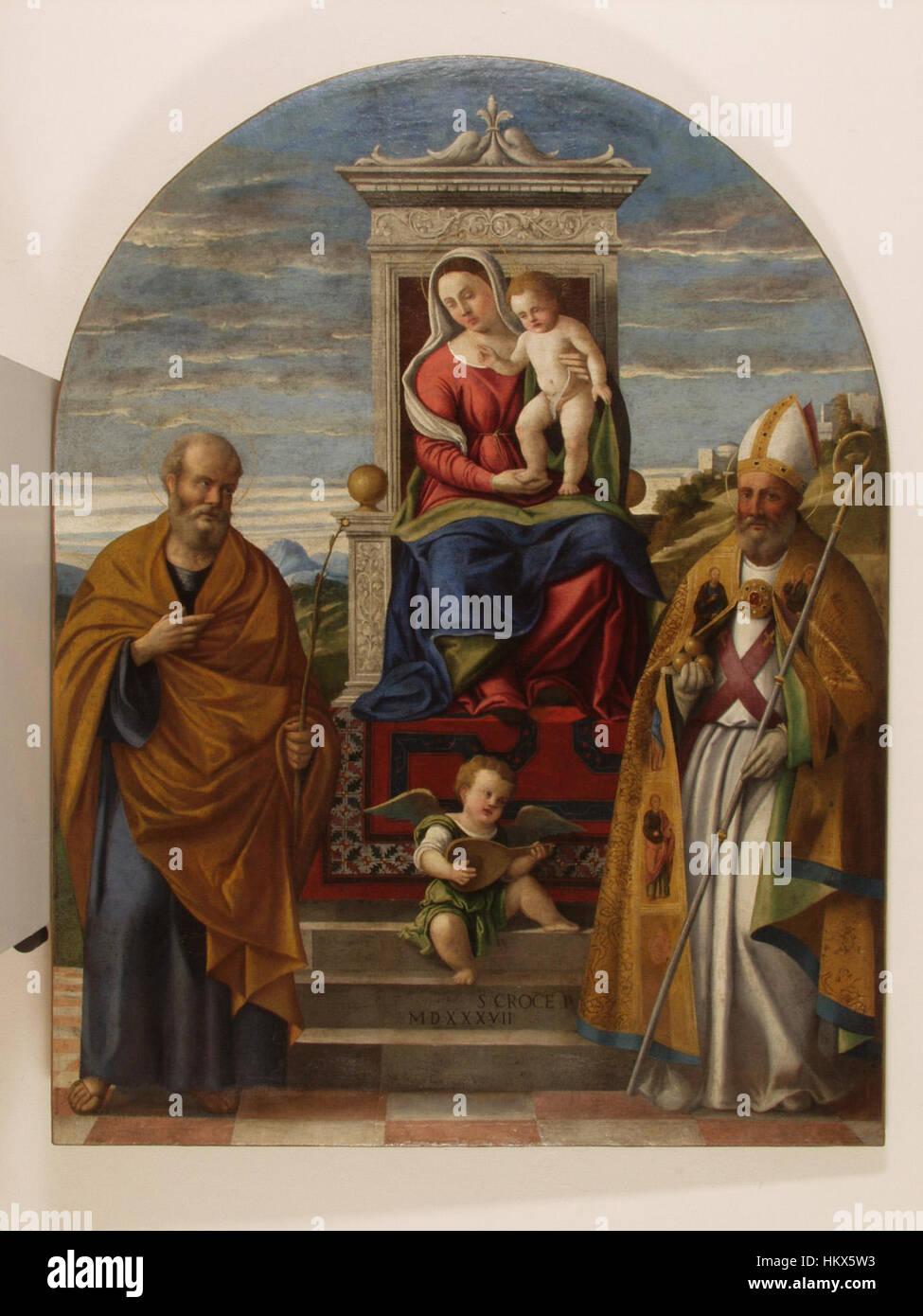 Girolamo da Santacroce - Marija Z Otrokom Na Prestolu s svetnikoma Stockfoto