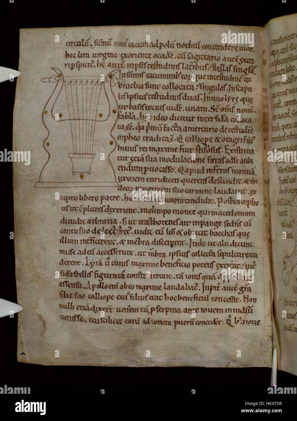 Diese Manuskriptseite aus den Bodleian Libraries enthält das „Opusculum de ratione spere“, ein Werk, das die rationale Struktur der Sphären in der mittelalterlichen Philosophie und Astronomie beschreibt. Das beleuchtete Manuskript reflektiert die wissenschaftlichen Interessen dieser Zeit und bietet Einblicke in das frühe astronomische Denken. Stockfoto
