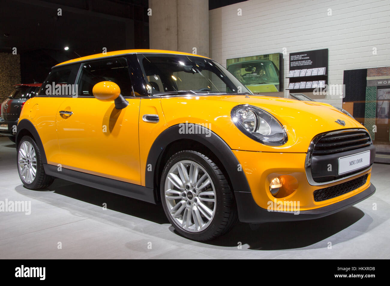 FRANKFURT, GERMANY - SEP 16, 2015: Drei Tür Mini Cooper auf der IAA 2015. Stockfoto