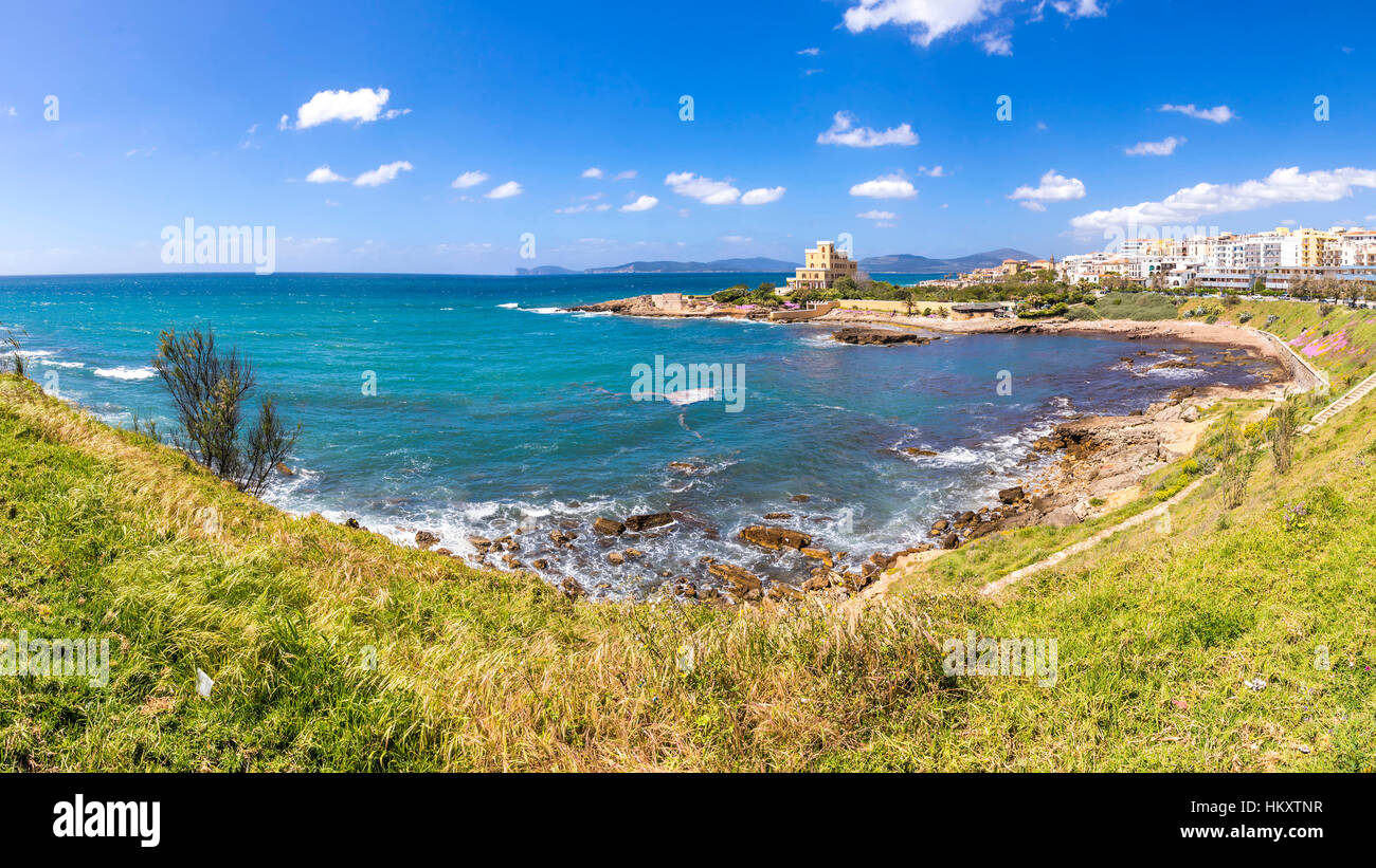 Malerischen Panoramablick auf Mittelmeer Küste in der Nähe von Alghero-Stadt, Insel Sardinien, Italien Stockfoto