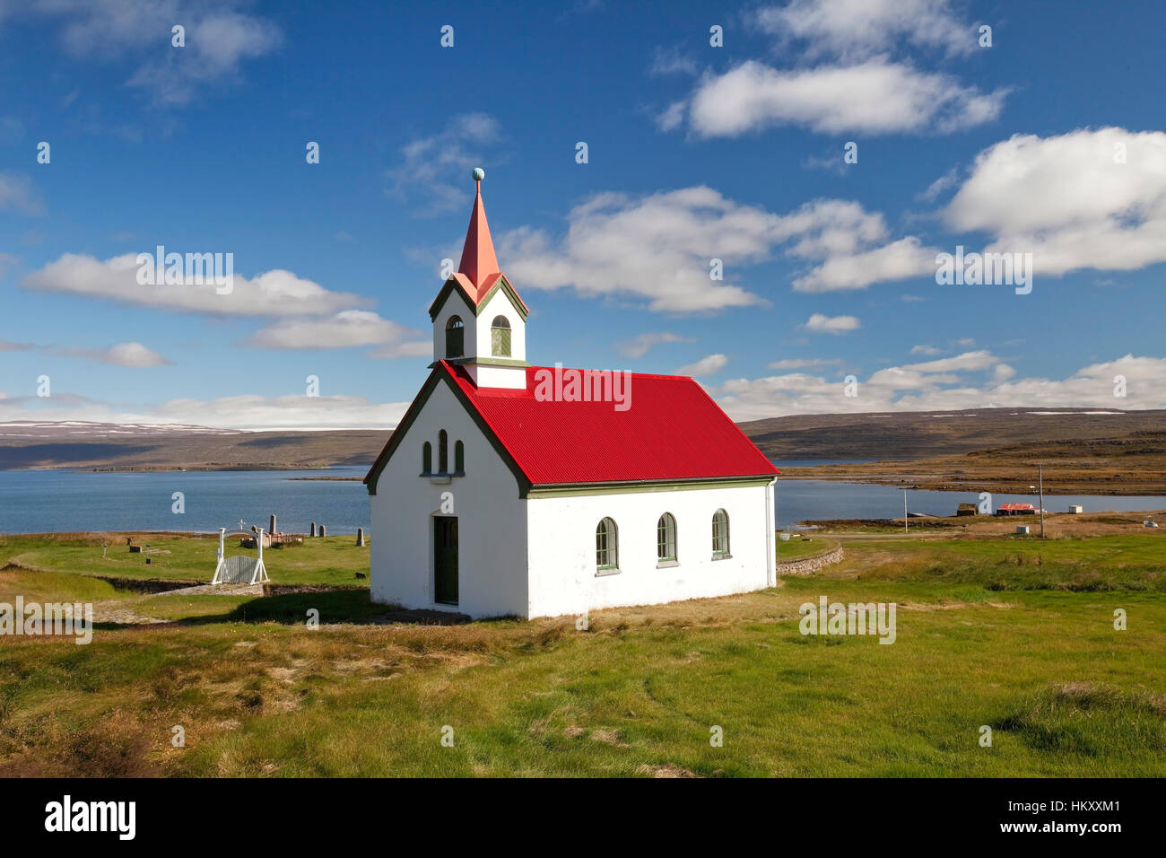Kirche in Vatnsfjörður, Westfjorde, Island Stockfoto