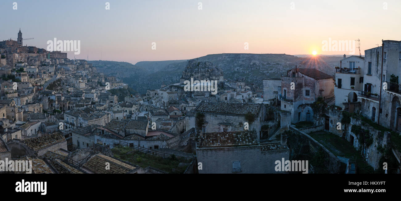 Matera (Basilicata Italien) Sasso Caveoso bei Sonnenaufgang Stockfoto
