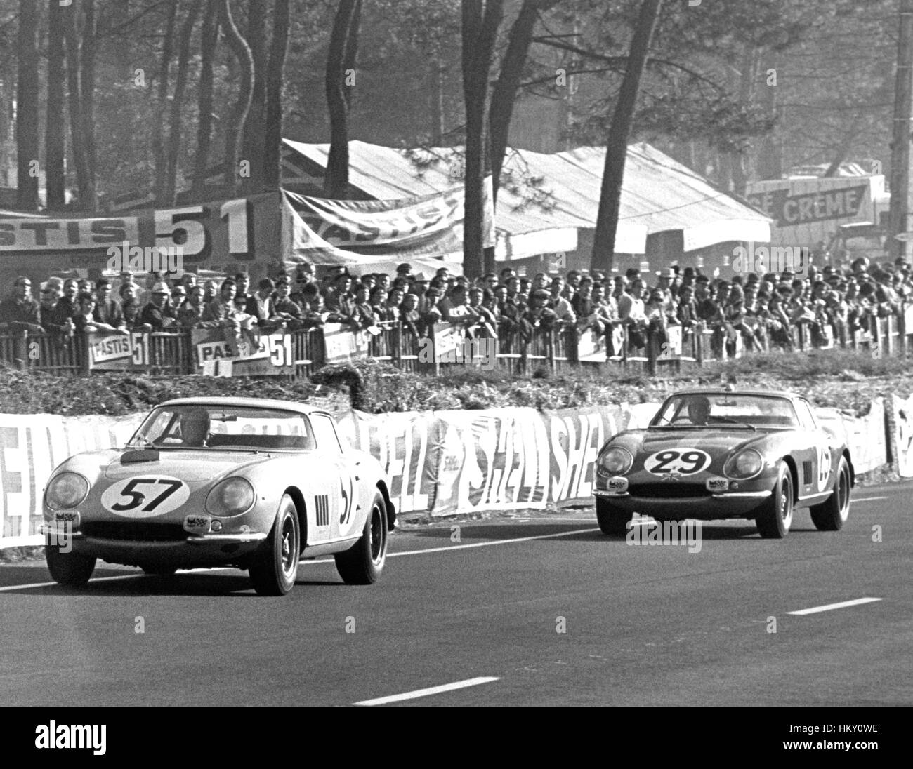 1966 Pierre Noblet French 10. & Piers Mut GB Ferrari 275BTB/Cs Le Mans 8. insgesamt 1. GT Klasse GG Stockfoto