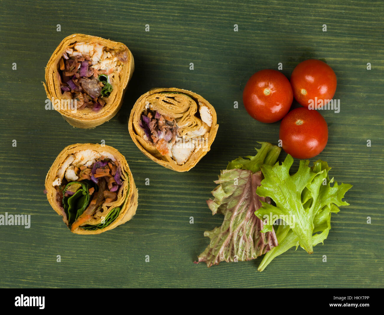 Im marokkanischen Stil Chicken Wrap oder Sandwich Snack Stockfoto