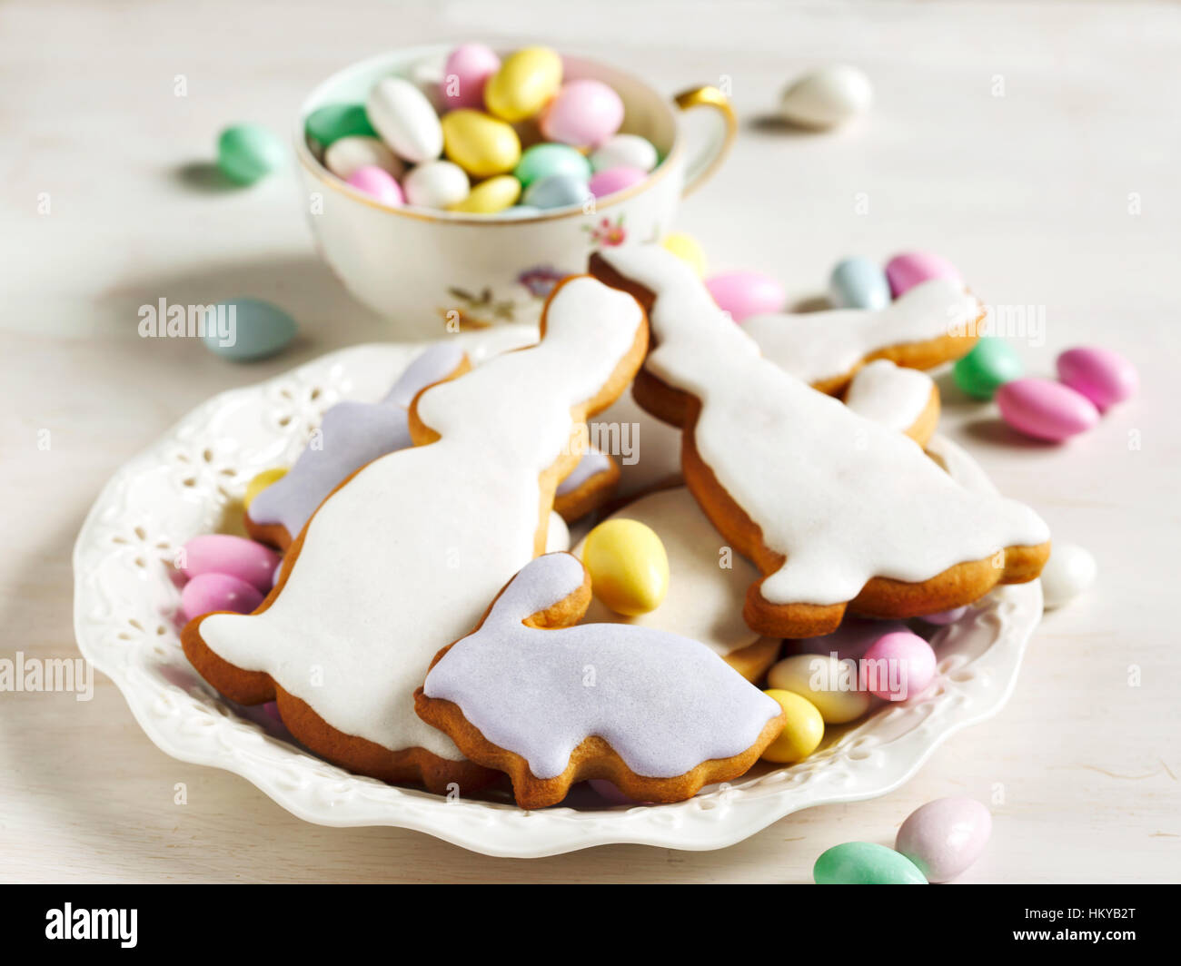Osterkekse und Mandel candy Stockfoto