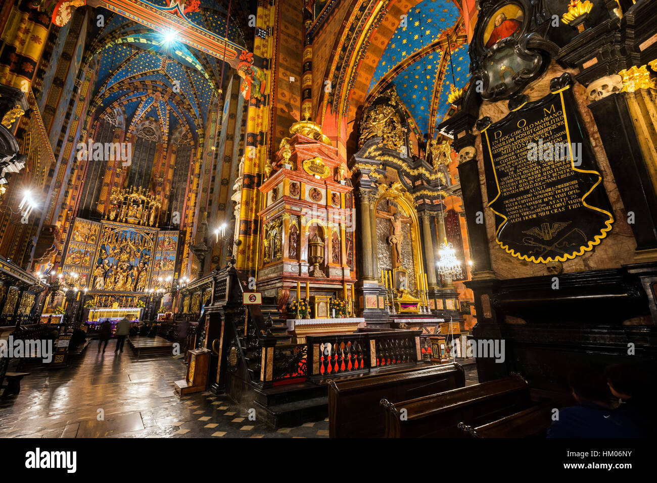 Innenraum St. Marien Basilika Hauptmarkt Krakau Krakau Polen Stockfoto