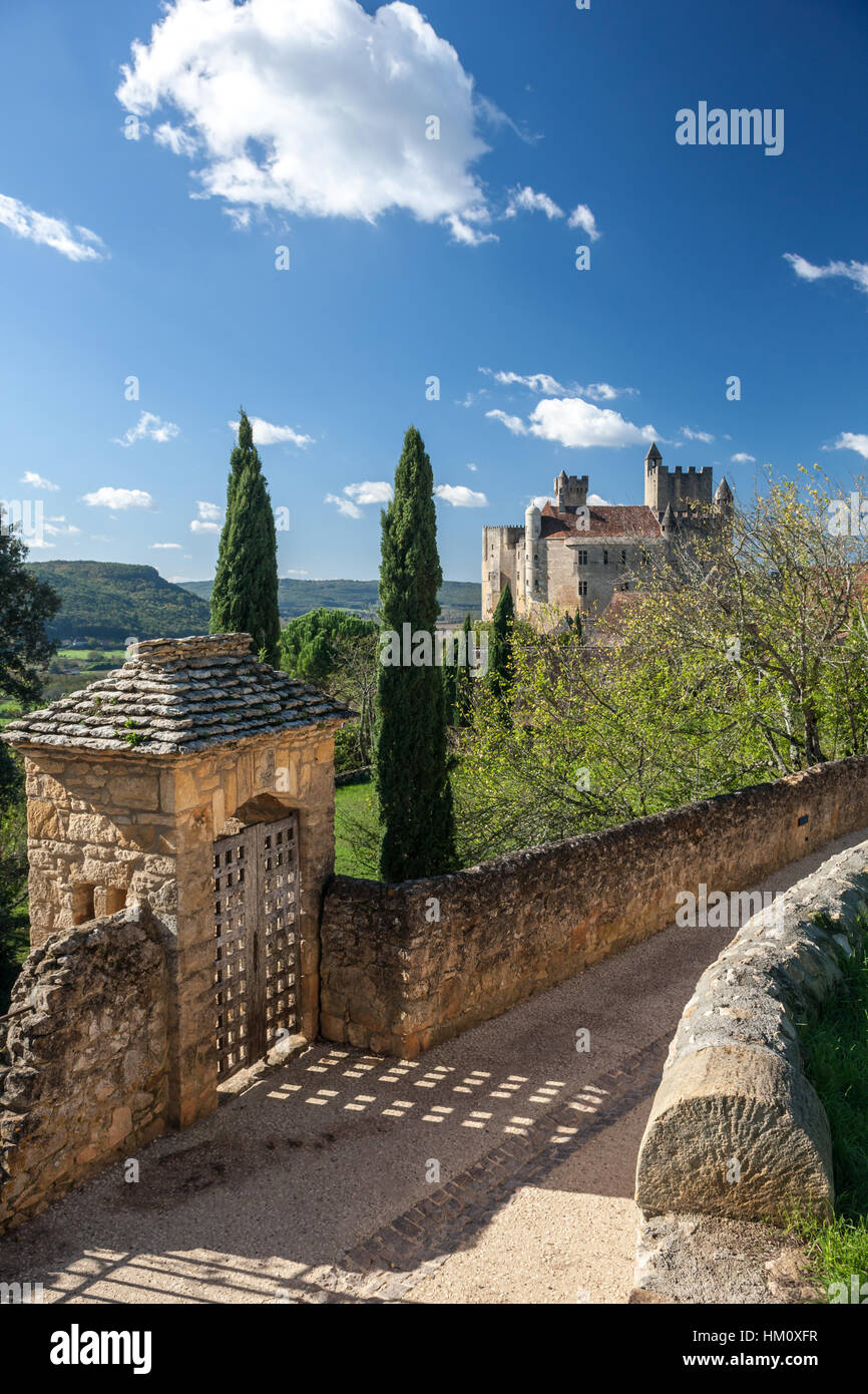 Schloss Beynac an einem schönen sonnigen Sommern Tag Dordogne Frankreich Stockfoto