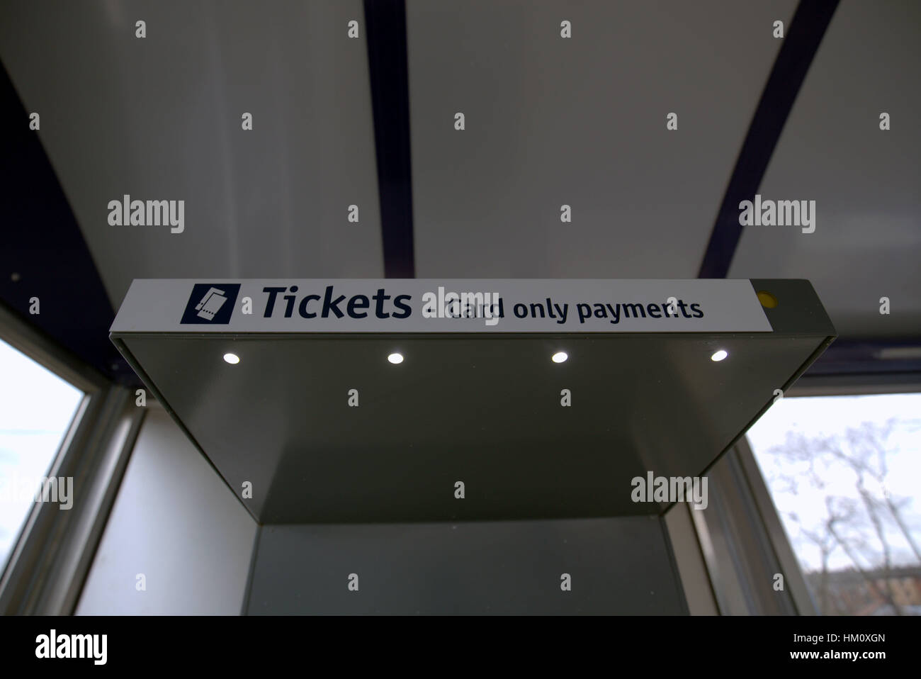 Bahn-Station Scotrail Tickets unterschreiben nur Kartenzahlungen Stockfoto