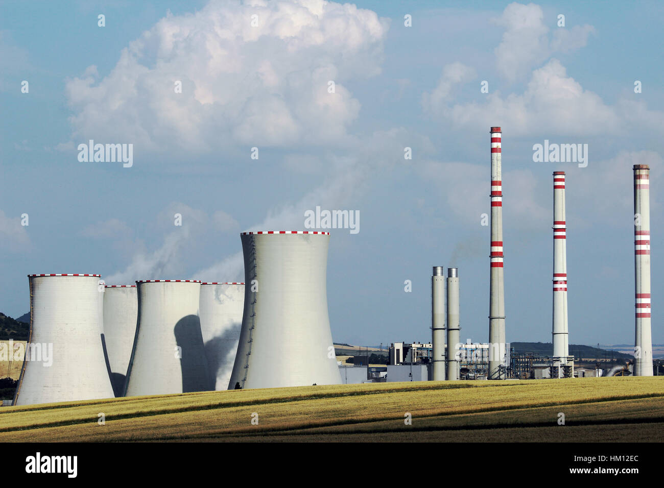Braunkohle-Kraftwerk-Station im Bereich Stockfoto