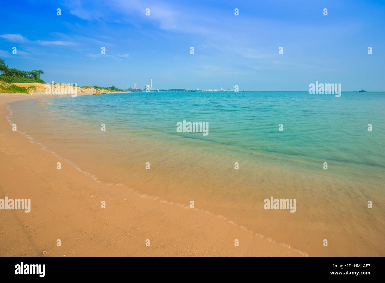 Sai Thong Beach mit Himmel, Meer in Rayong, Thailand Stockfoto