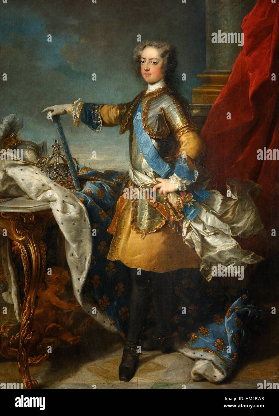 Ein Porträt von Ludwig XV., König von Frankreich und Navarra, gemalt von Jean-Baptiste Van Loo. Das Werk stellt den König in königlicher Kleidung dar und betont seine Rolle als Monarch im 18. Jahrhundert. Stockfoto