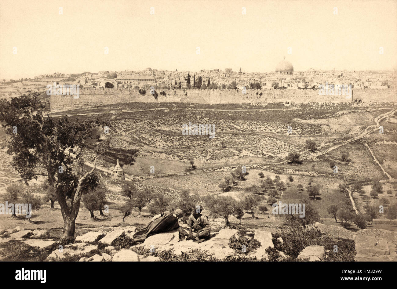 Der Ölberg mit Blick auf Jerusalem in einer 1860-Fotografie von Frank Mason Good. Stockfoto