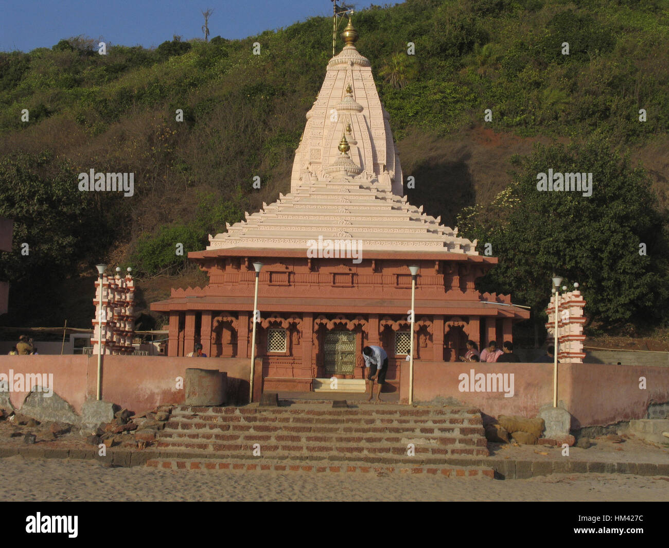 Swayambhu Ganapati Tempel ist über 400 Jahre alt und ist die Hauptattraktion in Ganpatipule, Maharashtra, Indien Stockfoto