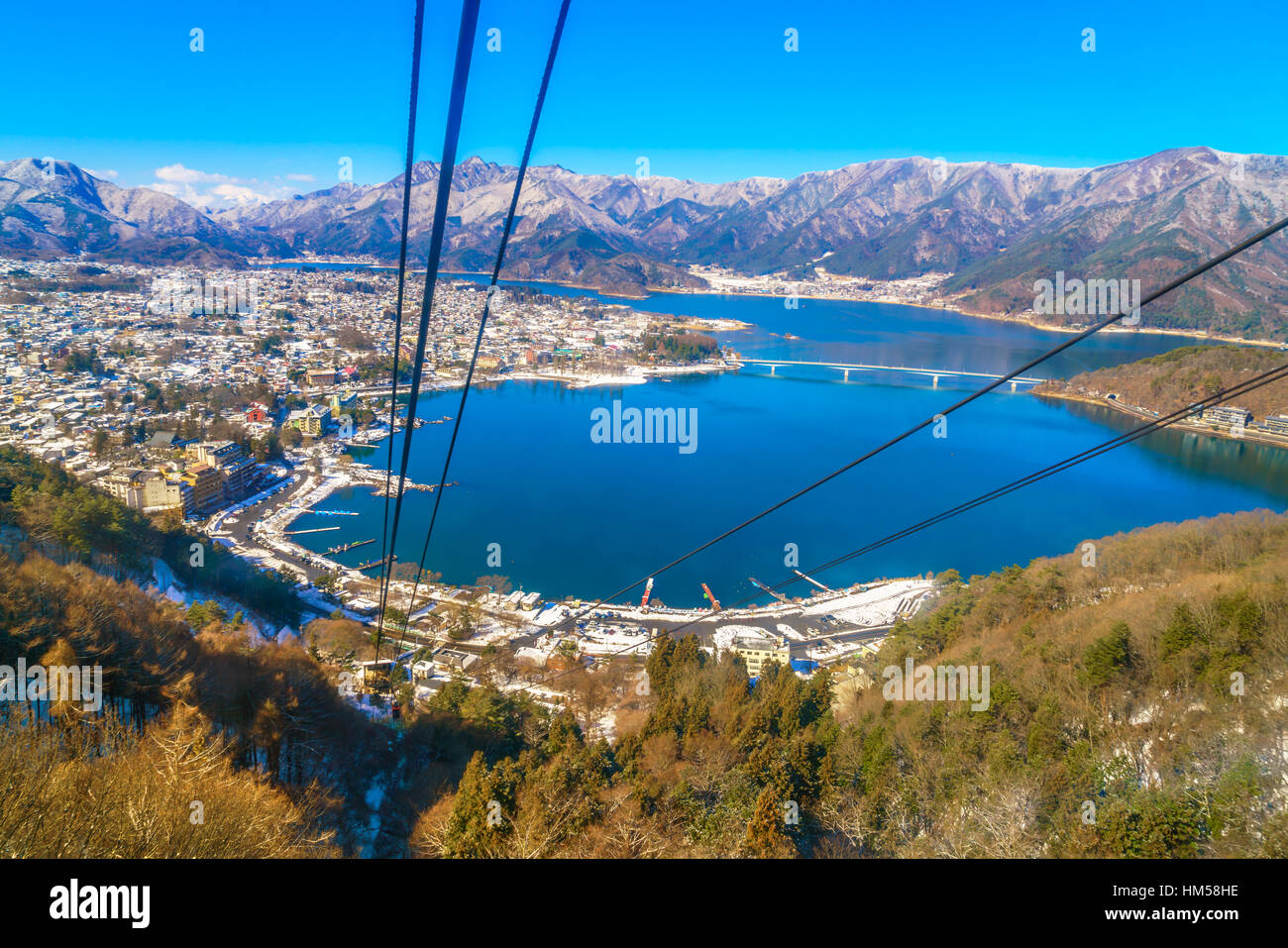 JAPAN - 2. Februar 2016: Kawaguchiko See von Kachi Seilbahn Stockfoto