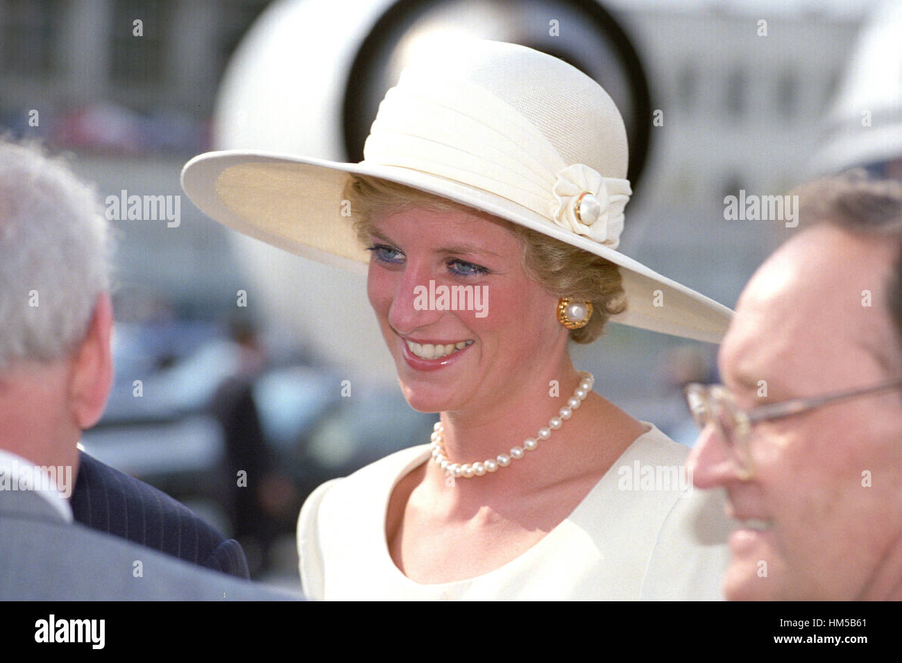 Die Prinzessin von Wales, Ankunft am Flughafen von Budapest für den Start eines viertägigen Besuchs in Ungarn. Stockfoto