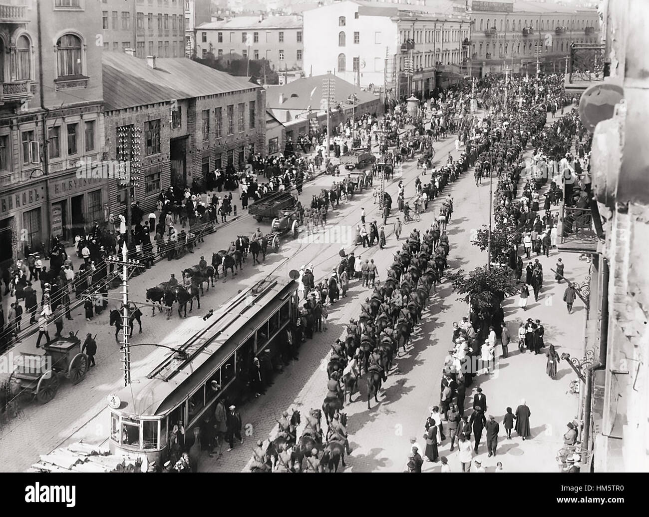 POLNISCH-sowjetischen Krieg 1919-1921 polnischen Truppen marschieren durch Kiew, Ukraine, Mai 1920 Stockfoto
