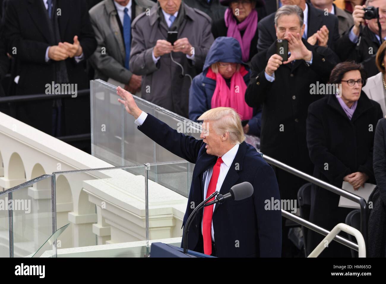 Präsident Donald Trump liefert seiner ersten Ansprache nach der Amtseid der 45. Präsident der Vereinigten Staaten von Amerika auf dem Capitol Hill 20. Januar 2017 in Washington, DC zu werden. Stockfoto