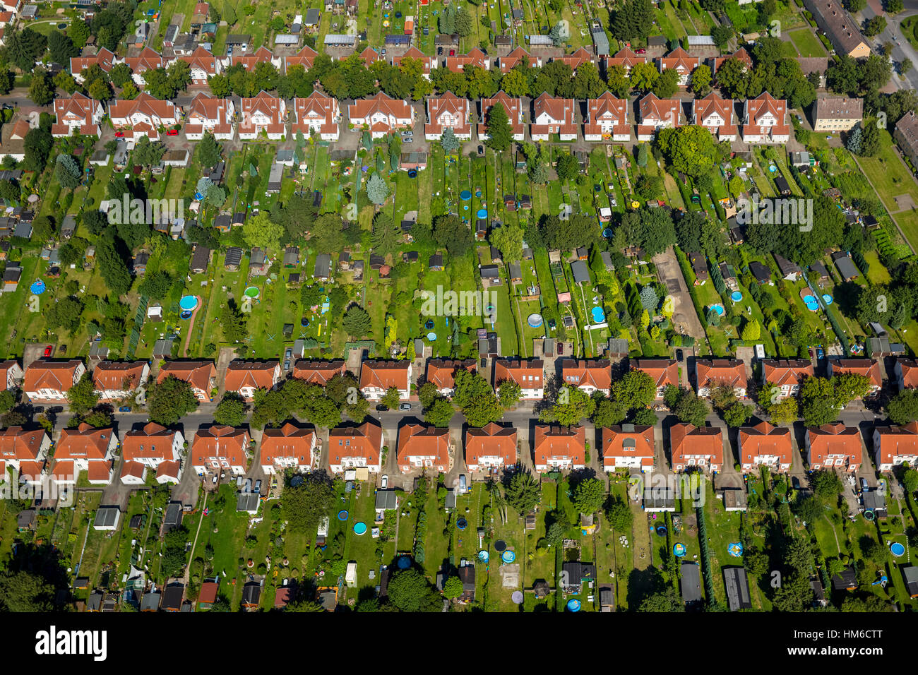Terrasse Häuser, alte Kolonie vor ehemaligen Zeche Siedlung, Lünen, Ruhrgebiet, Nordrhein-Westfalen, Deutschland Stockfoto