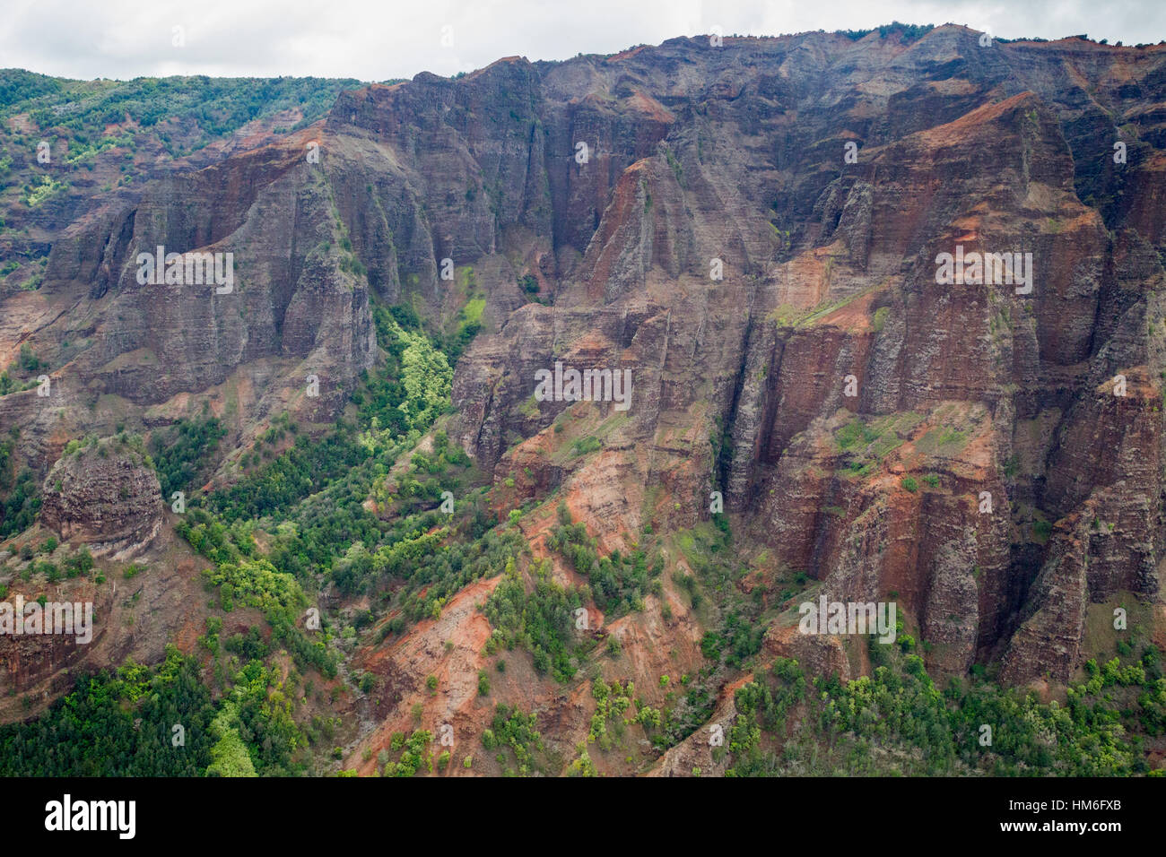 Luftaufnahme des Waimea Canyon auf Kauai, Hawaii, USA. Stockfoto