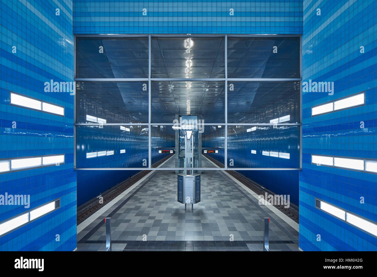 Deutschland, Hamburg, u-Bahn Linie 4, station "Ãœberseequartier" Stockfoto