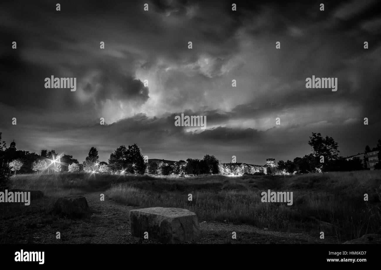 Landschaft, Thunderthunder-Sturm, schwarz/weiß Stockfoto