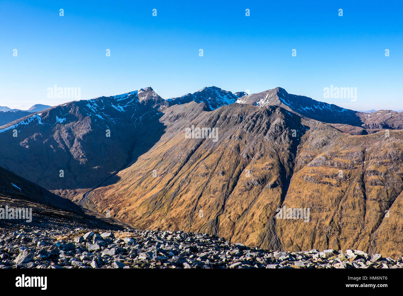 Bidean Nam Bian-Massivs, Glencoe, Schottland, aus Buchaille Etive Beag betrachtet Stockfoto