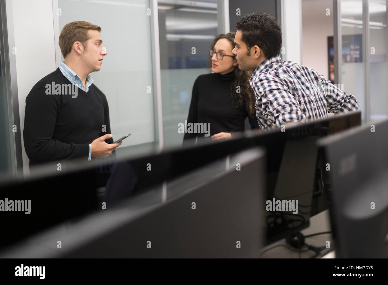 Junge Geschäftsleute treffen Stockfoto