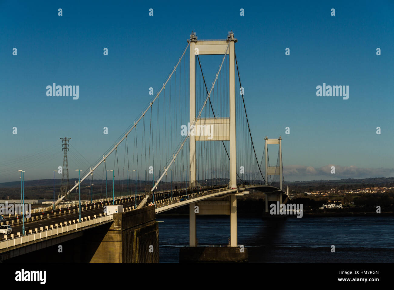 Die alten Severn Crossing Walisisch Pont Hafren Brücke, aus England, Wales über die Flüsse Severn und Wye überquert. Stockfoto