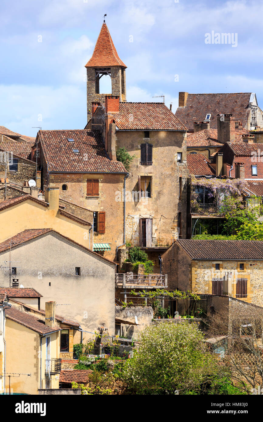 Blick über das Dorf Belves, Dordogne, Frankreich Stockfoto
