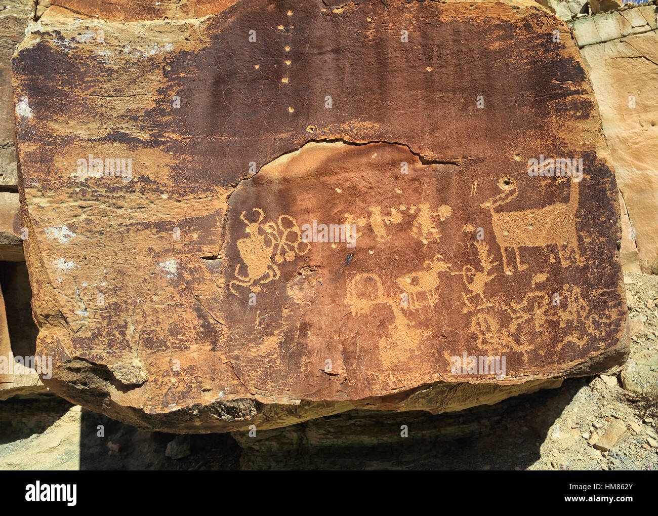 Petroglyphen auf einer Felswand in Nine Mile Canyon in Utah. Stockfoto
