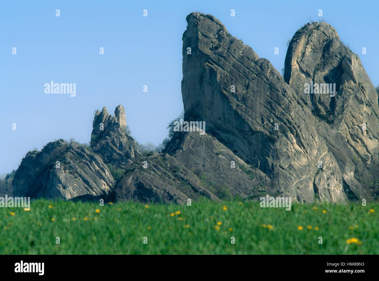 Felsigen Gipfeln in den Sassi di Roccamalatina Regionalpark, Emilia-Romagna, Italien. Stockfoto
