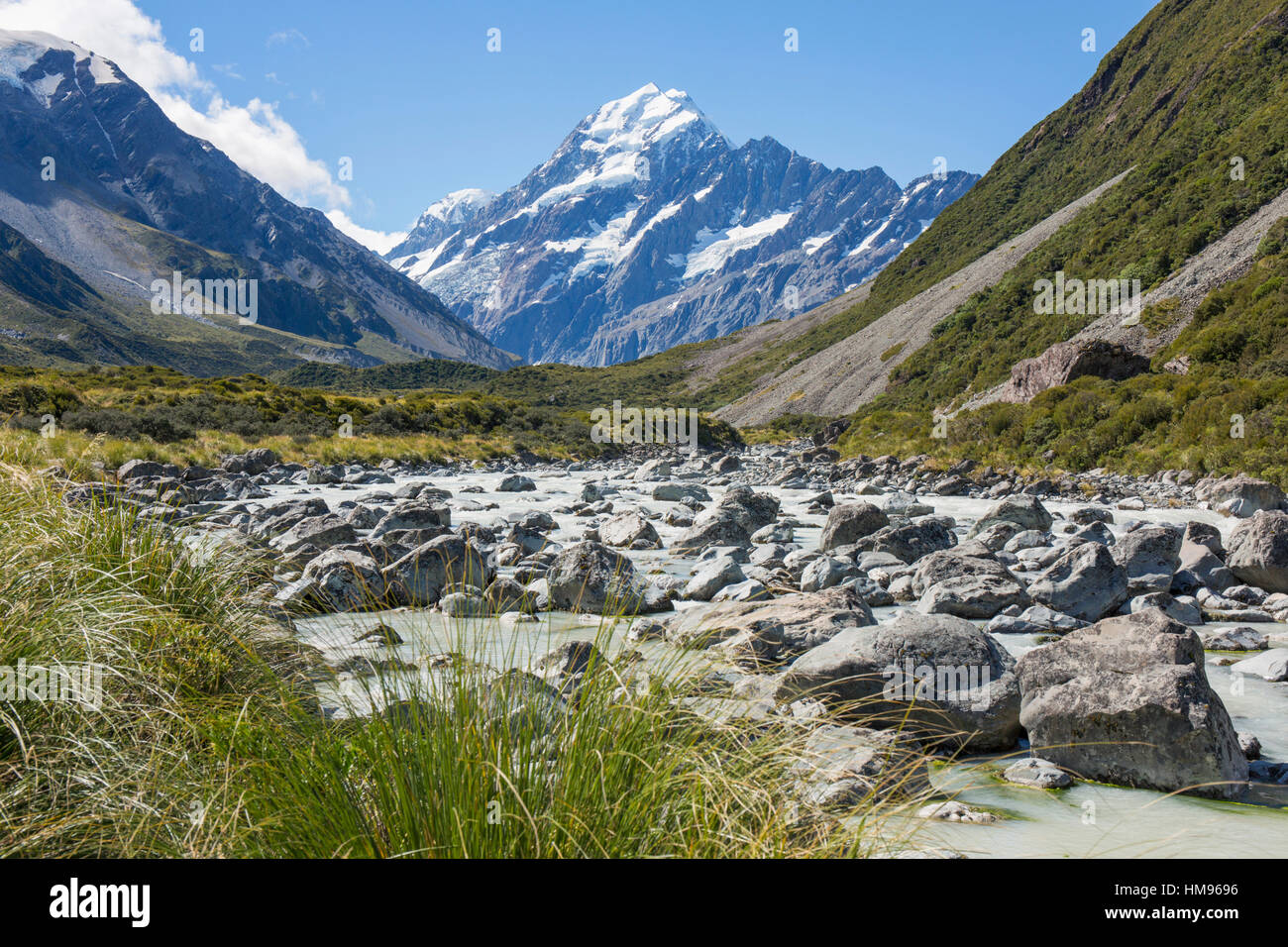 Blick talaufwärts Hooker Aoraki (Mount Cook), Nationalpark Aoraki (Mount Cook), Mackenzie District, Canterbury, Neuseeland Stockfoto