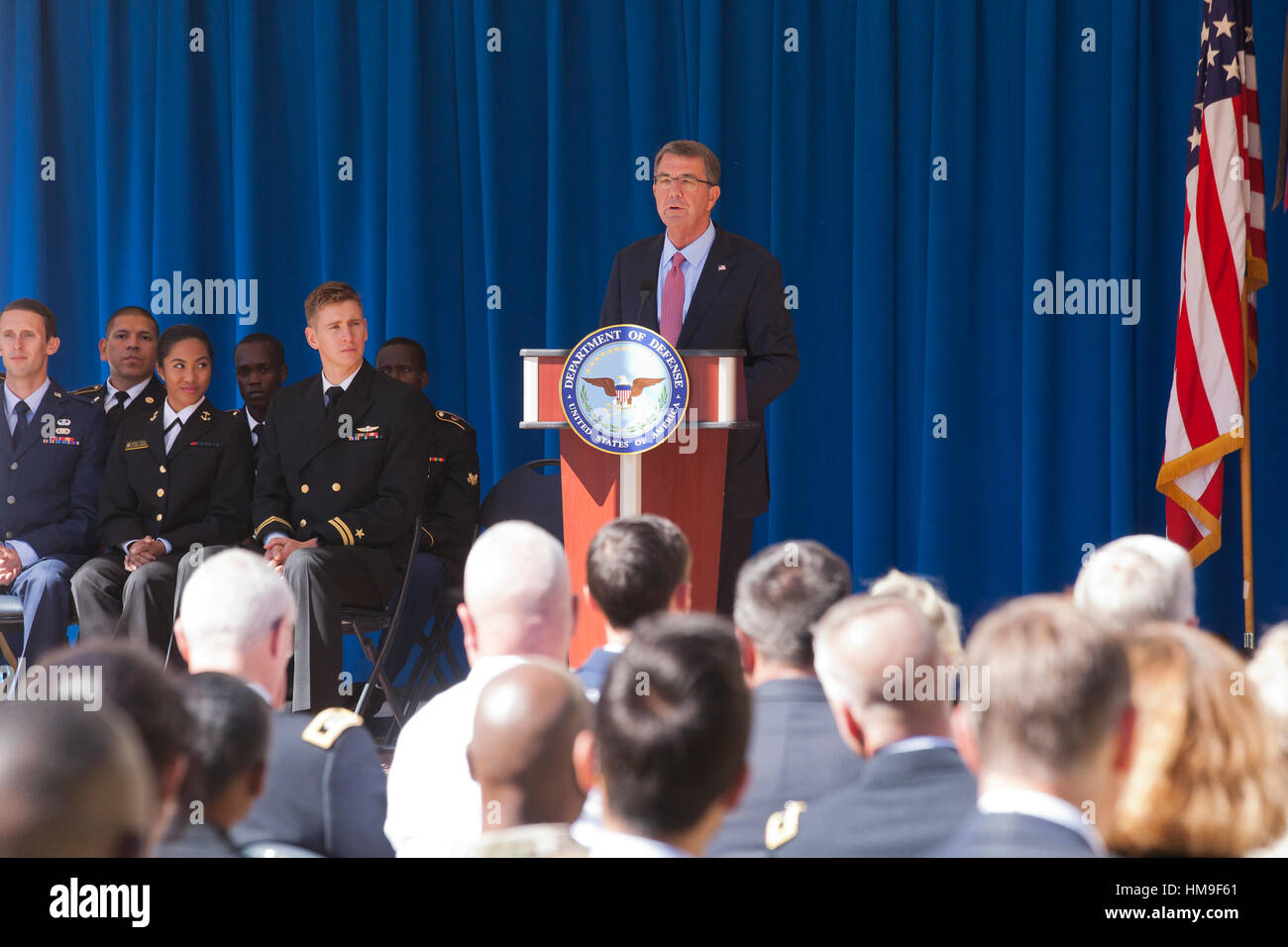 Washington, DC, 3. Oktober 2016: Verteidigungsminister Ash Carter ehrt 2016 militärische Olymians und Paralympioniken im Pentagon Stockfoto