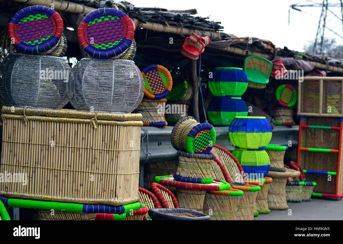 Handwerk-Produkte-Verkauf an Straßenmarkt Stockfoto