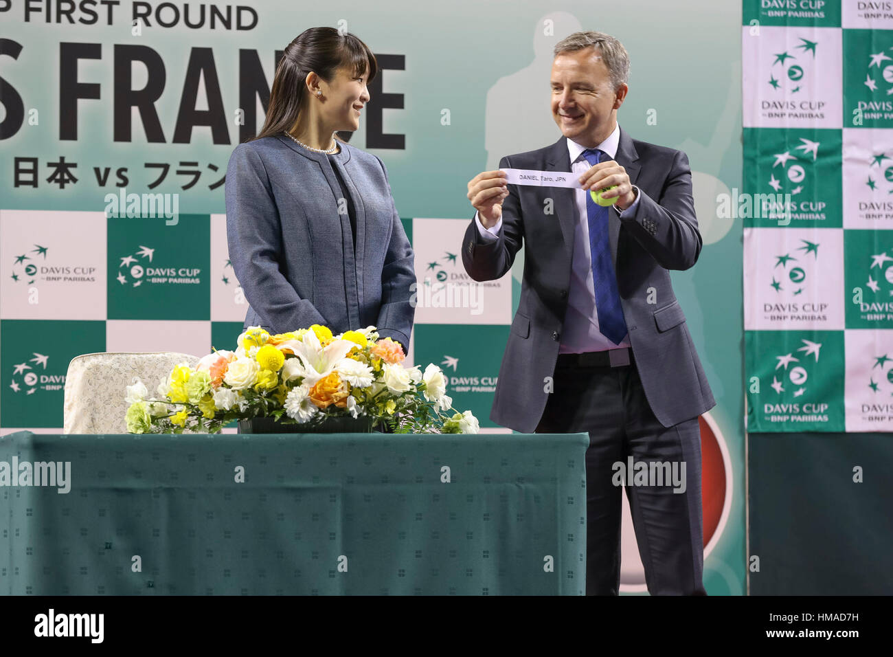 Tokio, Japan. 2. Februar 2017. Fumihito während der Auslosung. Prinzessin Mako von Akishino, Tennis: Tokio Ariake Davis Cup von BNP Paribas 1. Runde Japan / Frankreich - Prinzessin Mako von Akishino während der Auslosung. Bildnachweis: Yan Lerval/AFLO/Alamy Live-Nachrichten Stockfoto