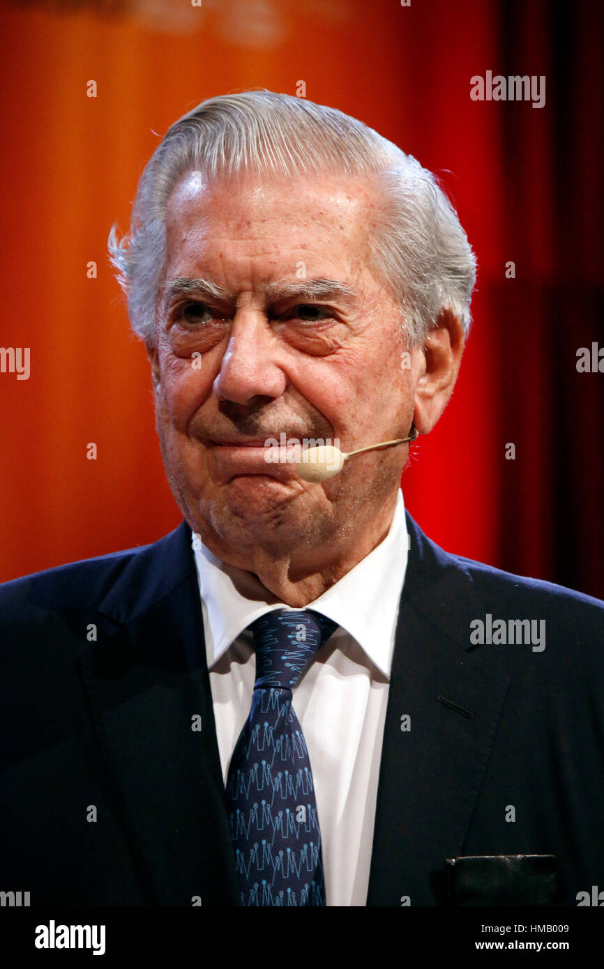 Mario Vargas Llosa - Lesung des Römer "sterben Enthuellung', Gorsser Sendesaal RBB, 26. Oktober 2016, Berlin. Stockfoto