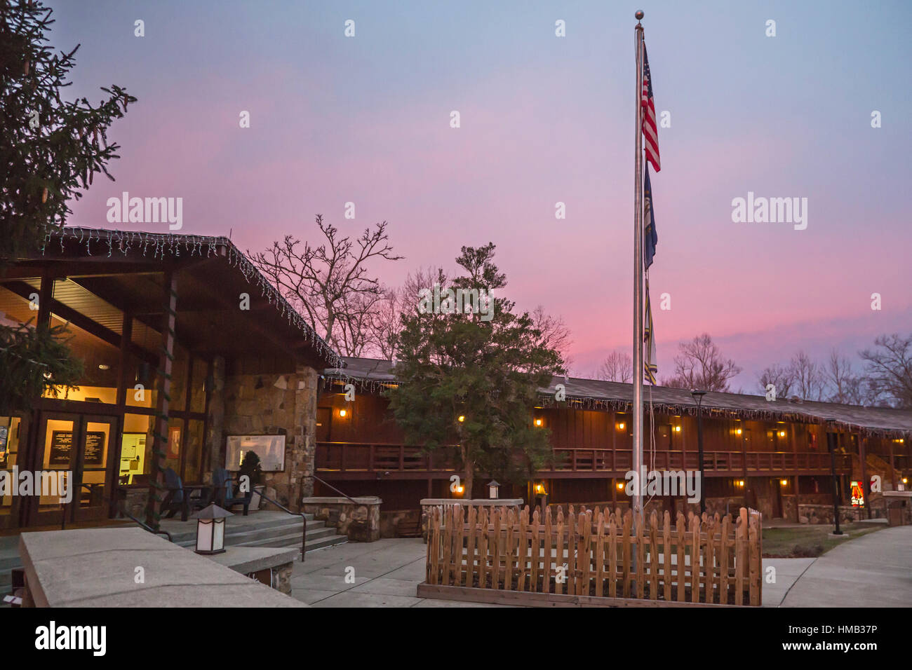 Olive Hill, Kentucky - Lewis Caveland Lodge Carter Höhlen State Park Resort. Stockfoto