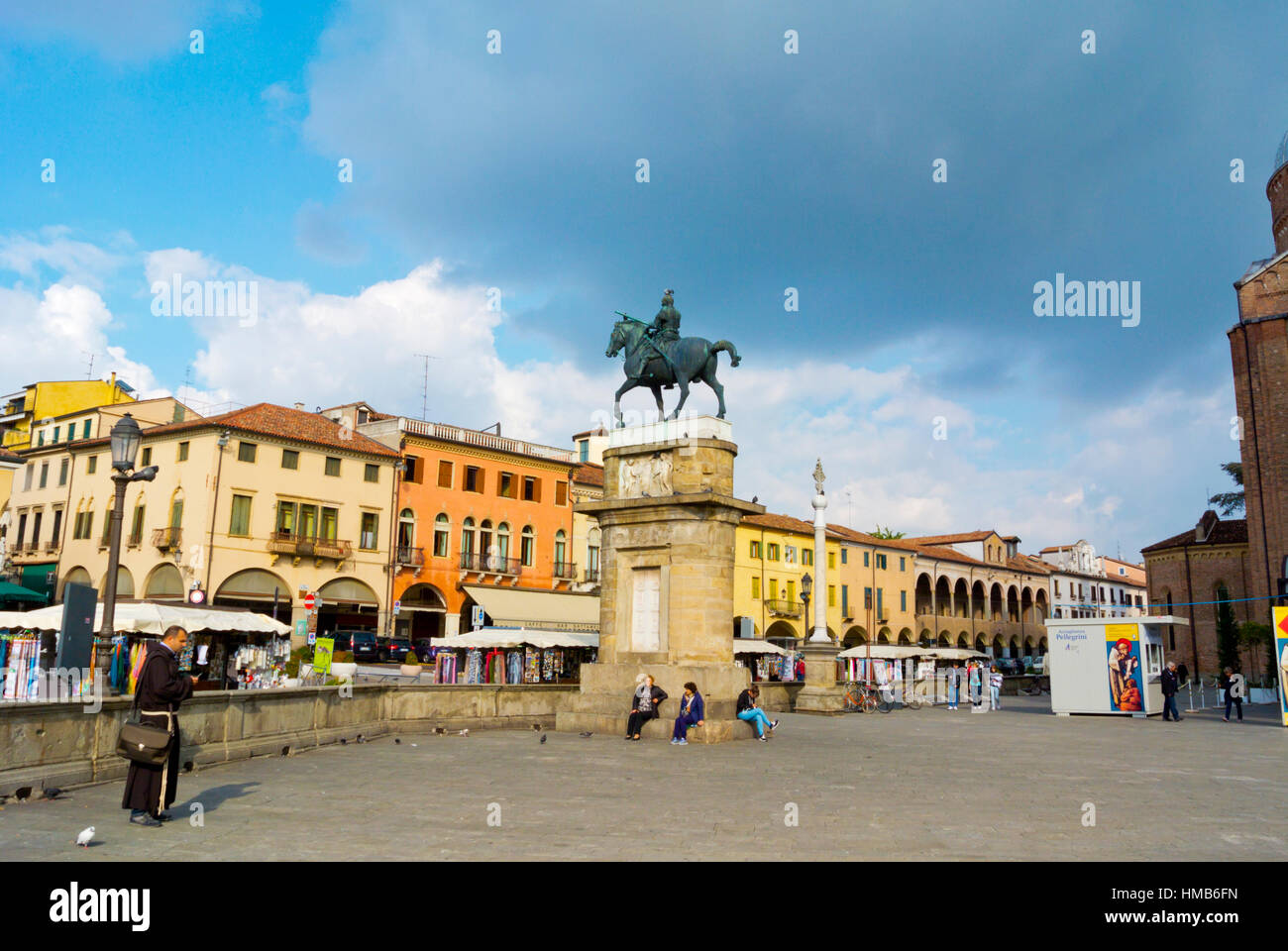 Piazza del Santo, mit Monumento Equestre al Gattamelata, Padua, Veneto, Italien Stockfoto