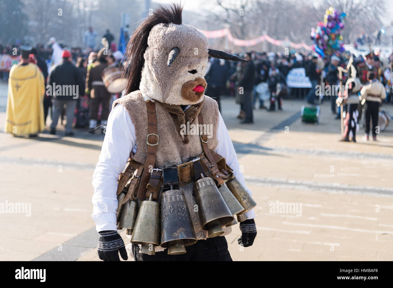 Jährliches internationales Festival der Maskerade-Kostüme "Surva" in Pernik, Bulgarien Stockfoto