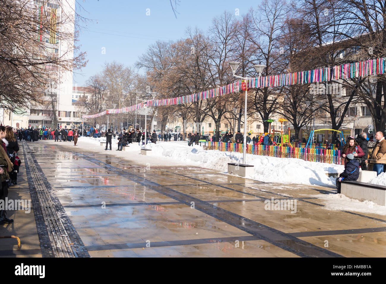 Jährliches internationales Festival der Maskerade-Kostüme "Surva" in Pernik, Bulgarien Stockfoto