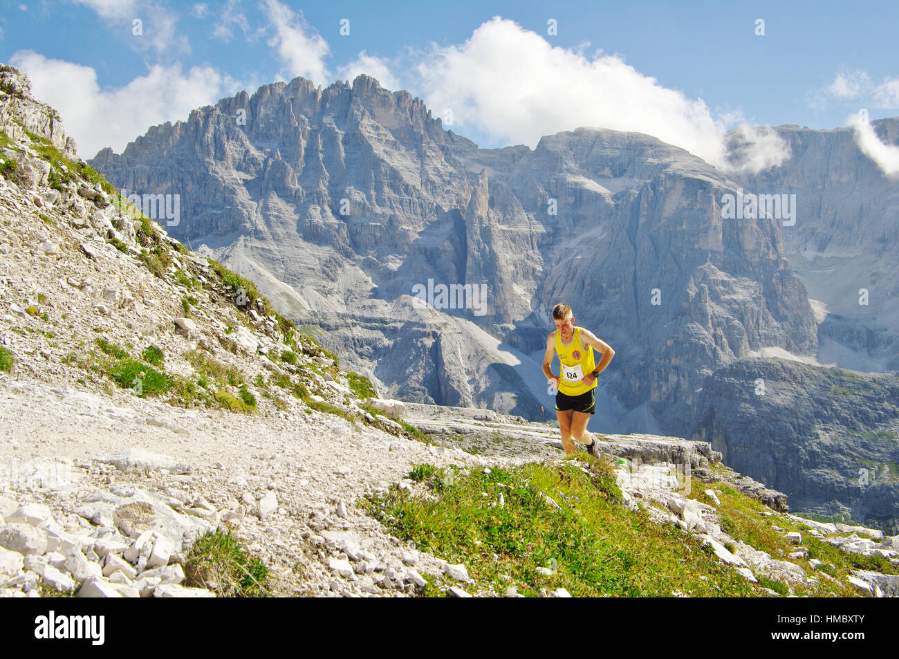 SEXTEN, es - ca. AUGUST 2011.Mountain Läufer in den Dolomiten. Stockfoto