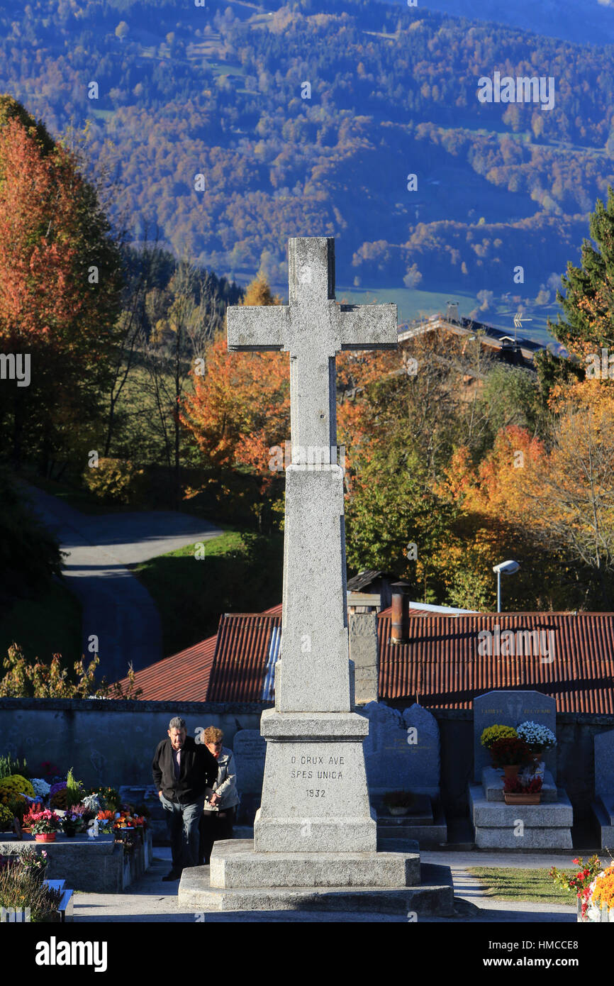 Croix de Pierre. Combloux Friedhof. Stockfoto