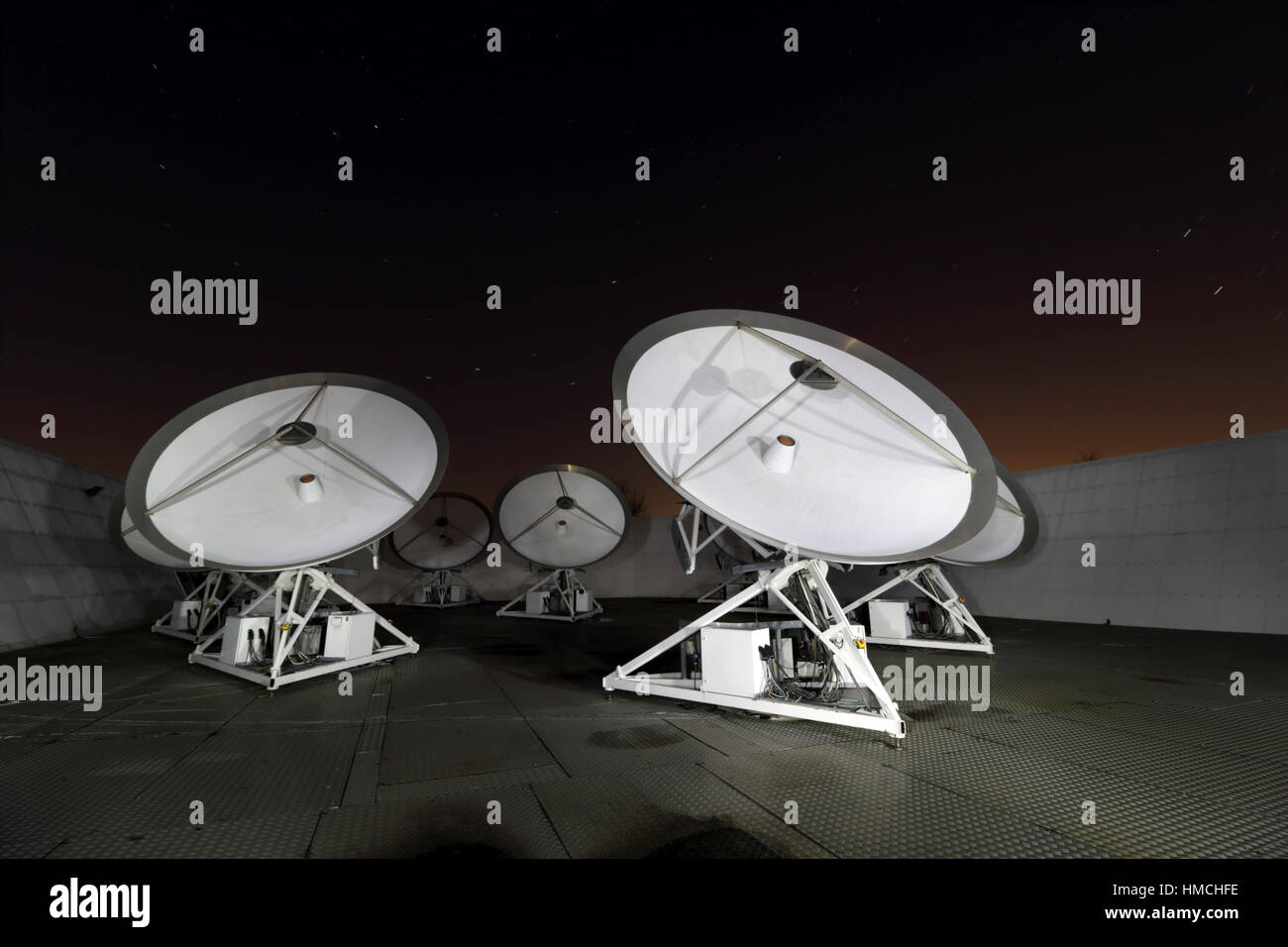 Die Bogenminute Microkelvin Imager AMI kleine Array an das Mullard Radio Astronomy Observatory Stockfoto